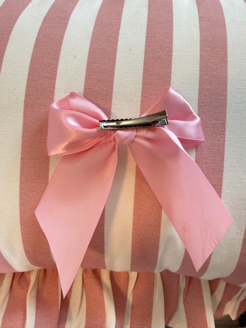Pink Ribbon Hair Clip - Picture 3 of 3